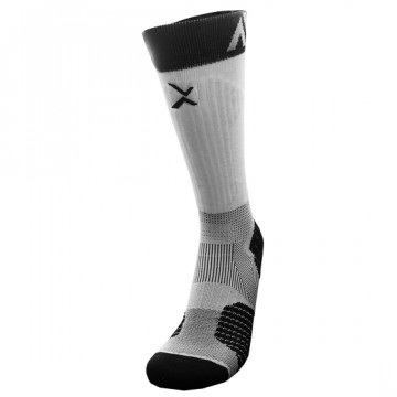 《8字繃帶》P84I長筒繃帶機能專業籃球襪(白/黑)